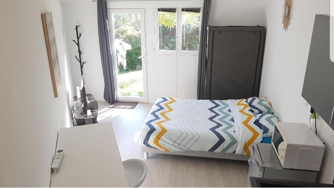 Studio Cozy Tout Confort Chez L'Habitant Apartman La Roche-sur-Yon Kültér fotó